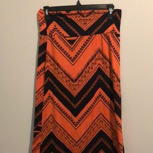 PRINTED MAXI SKIRT